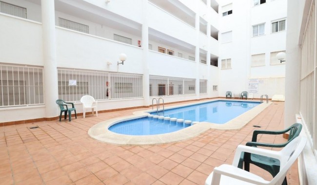 Sprzedaż - Apartament - Torrevieja - Parque de Las Naciones