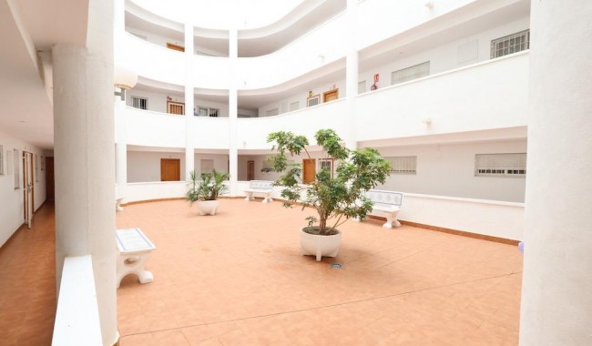 Sprzedaż - Apartament - Torrevieja - Parque de Las Naciones