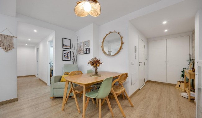 Sprzedaż - Apartament - Torrevieja - Playa de los Naufragos