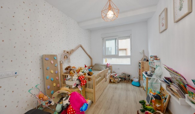 Sprzedaż - Apartament - Torrevieja - Playa de los Naufragos