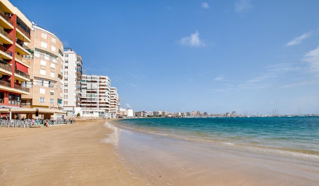 Sprzedaż - Apartament - Torrevieja - Playa de los Naufragos