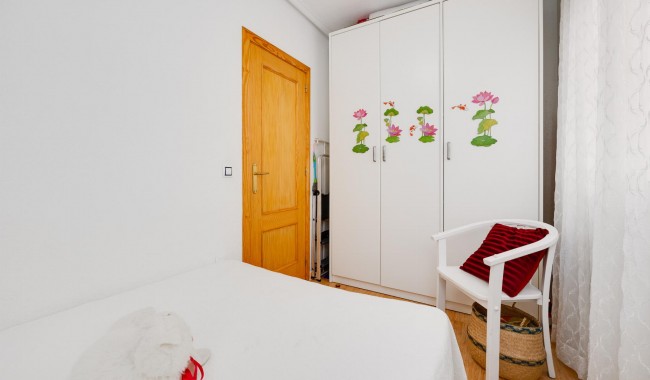 Sprzedaż - Apartament - Torrevieja - Playa de La Acequion