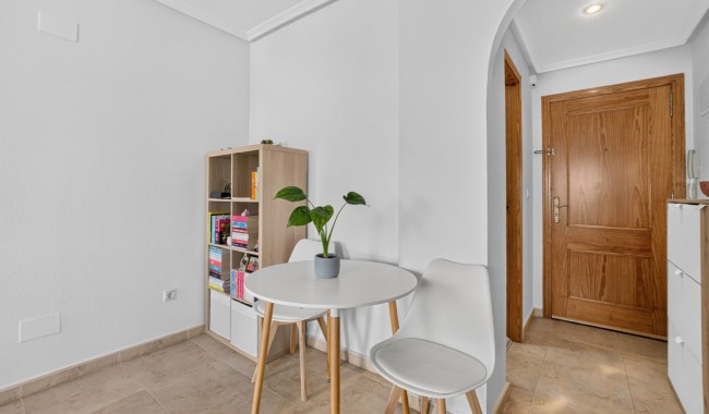 Sprzedaż - Apartament - Torrevieja - Centro