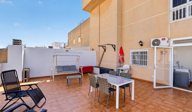 Sprzedaż - Apartament - Torrevieja - Centro