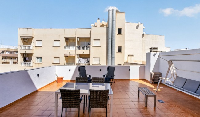 Sprzedaż - Apartament - Torrevieja - Centro