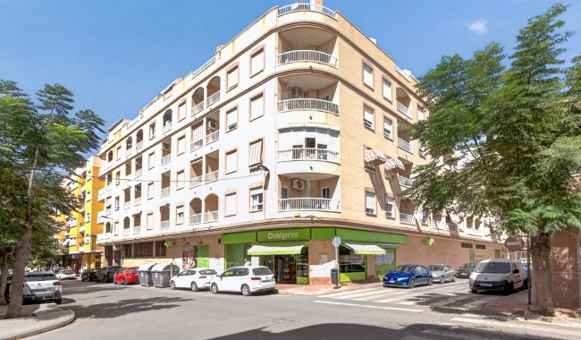 Sprzedaż - Apartament - Torrevieja - Centro