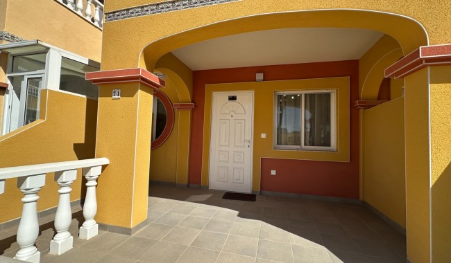 Resale - Townhouse - Orihuela Costa - La Regia