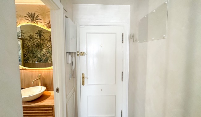 Resale - Apartment - Torrevieja - Centro