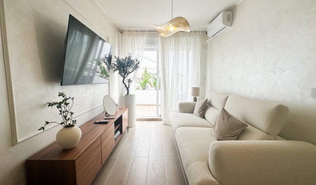 Resale - Apartment - Torrevieja - Centro