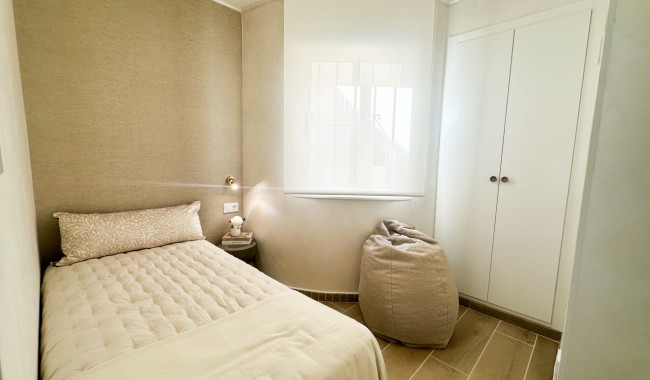 Resale - Apartment - Torrevieja - Centro