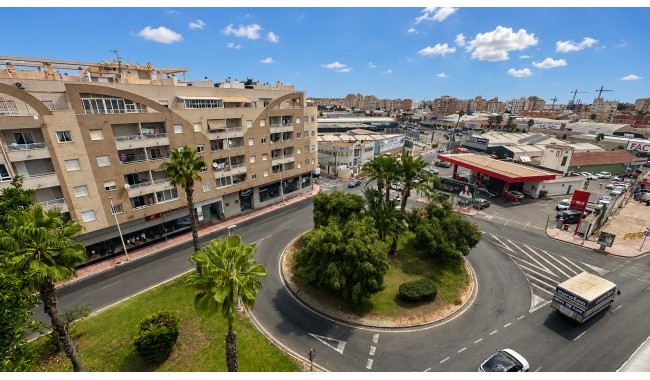 Resale - Apartment - Torrevieja - Centro