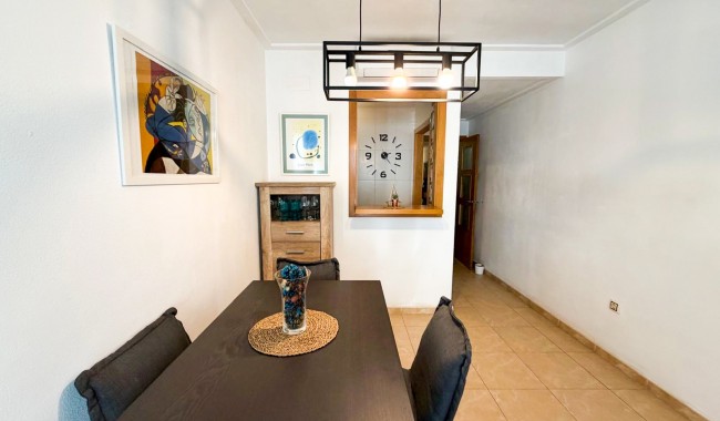 Resale - Apartment - Torrevieja - Centro