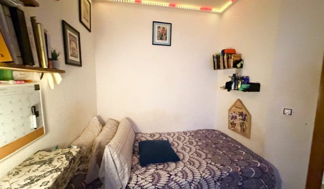 Resale - Apartment - Torrevieja - Centro