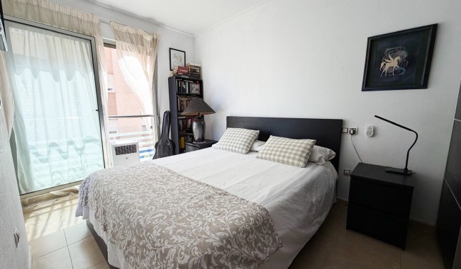 Resale - Apartment - Torrevieja - Centro