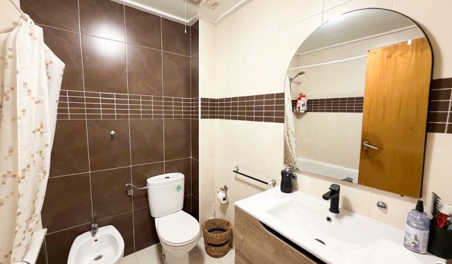 Resale - Apartment - Torrevieja - Centro