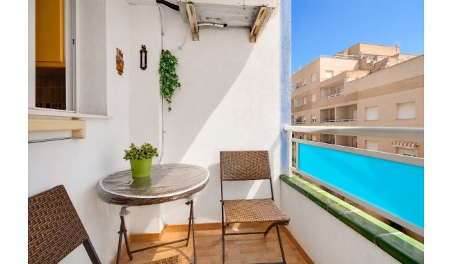 Resale - Apartment - Torrevieja - Playa de La Acequion