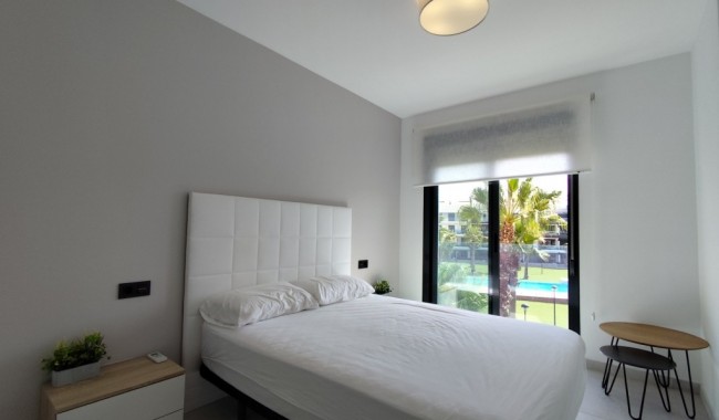 Resale - Apartment - Guardamar - El Raso