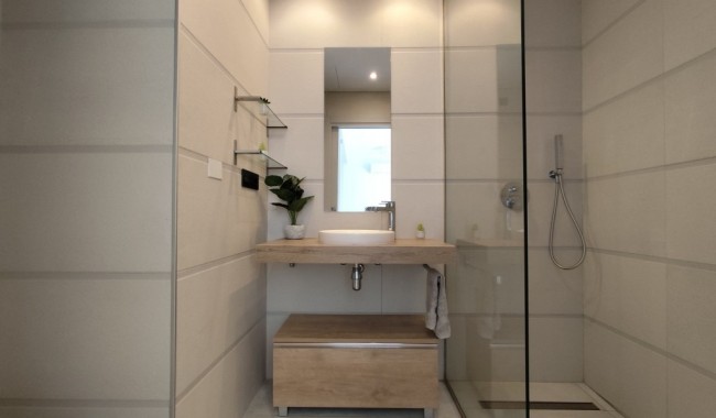 Resale - Apartment - Guardamar - El Raso