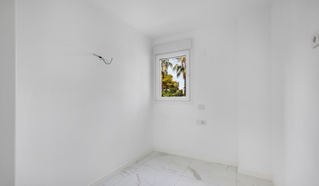 Resale - Apartment - Torrevieja - Punta Prima