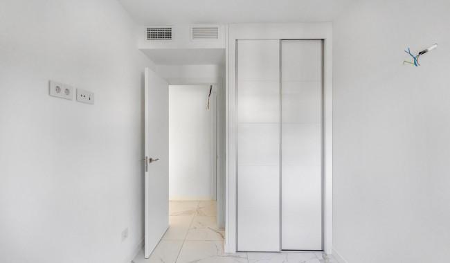 Resale - Apartment - Torrevieja - Punta Prima