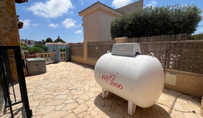 Resale - Villa - San Fulgencio - La Escuera