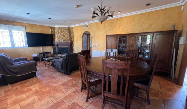 Resale - Villa - San Fulgencio - La Escuera