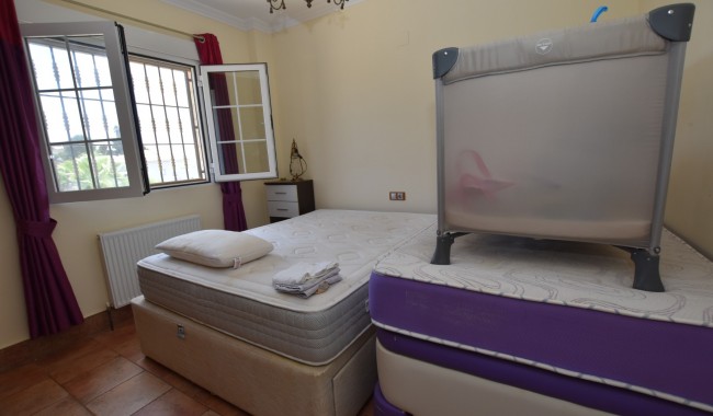Resale - Villa - San Fulgencio - La Escuera