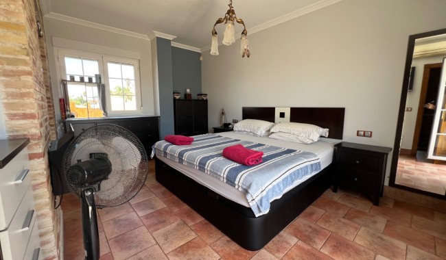 Resale - Villa - San Fulgencio - La Escuera