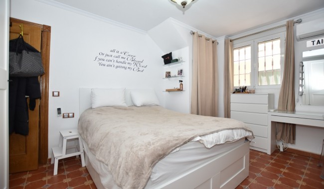 Resale - Villa - San Fulgencio - La Escuera