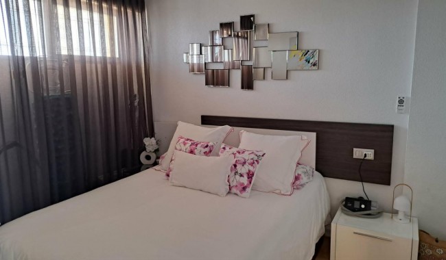 Resale - Apartment - Torrevieja - La Veleta