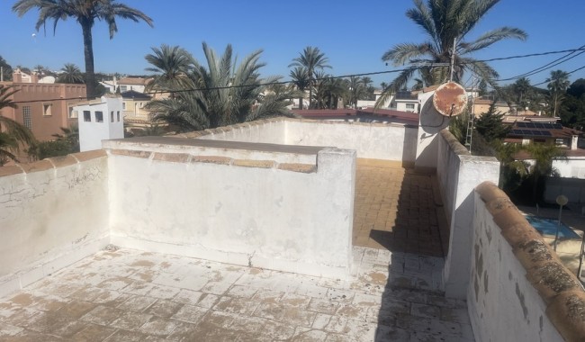 Resale - Villa - Cabo Roig