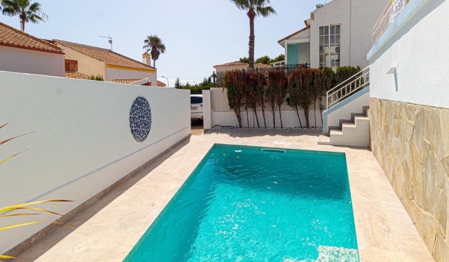 Brukt - Villa - Orihuela Costa - Villamartín