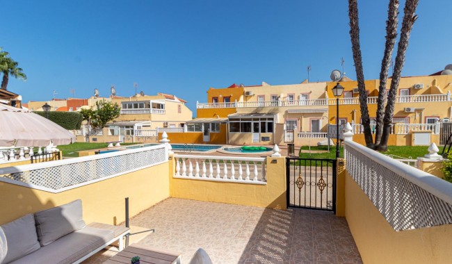 Resale - Townhouse - Orihuela Costa - La Regia