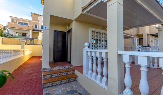 Brukt - Villa - Orihuela Costa - Villamartín-Las Filipinas