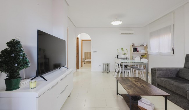 Brukt - Villa - Torrevieja - Aguas Nuevas