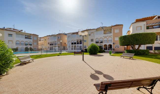 Begagnad - Lägenhet - Torrevieja - Playa de los Naufragos