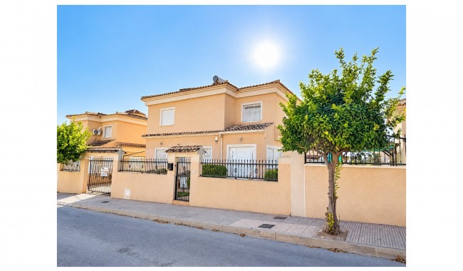 Brukt - Villa - San Fulgencio - urb.la marina