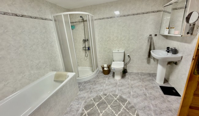 Resale - Villa - San Luis