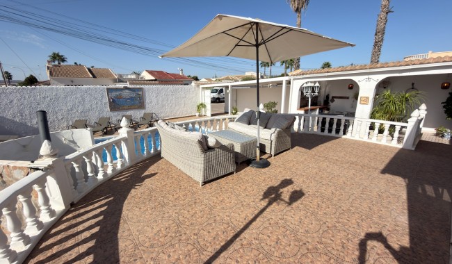 Resale - Villa - San Luis
