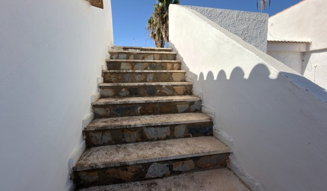 Resale - Villa - San Luis