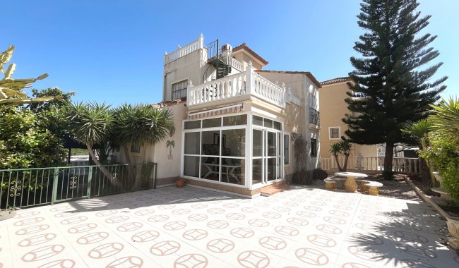 Villa - Brukt - Algorfa - Montebello