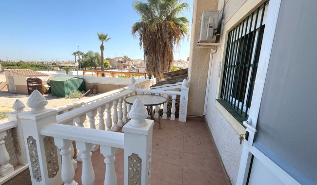 Brukt - Villa - Algorfa - Montebello