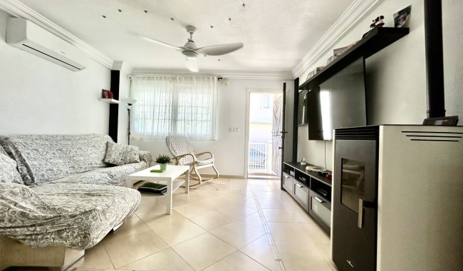 Resale - Townhouse - Heredades