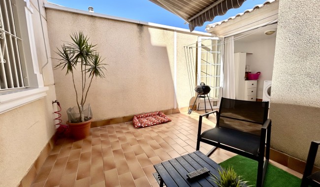 Resale - Townhouse - Heredades