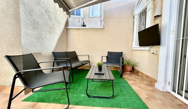 Resale - Townhouse - Heredades