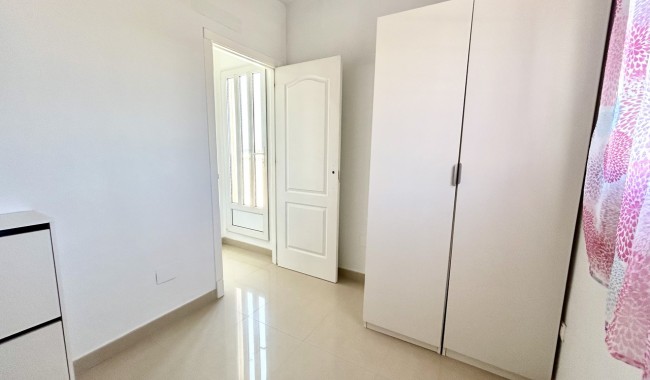 Resale - Townhouse - Heredades