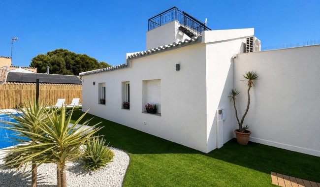Resale - Semi-detached - Orihuela Costa - Punta Prima