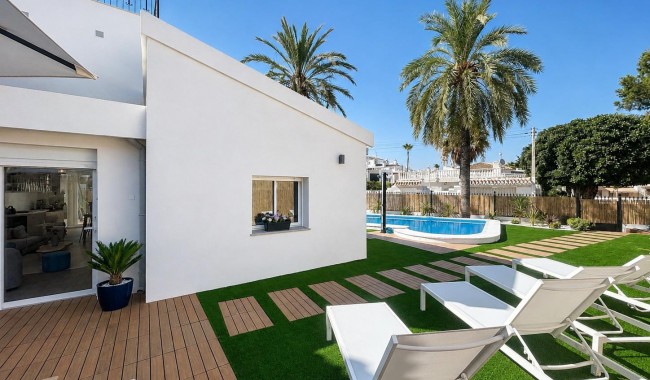 Resale - Semi-detached - Orihuela Costa - Punta Prima