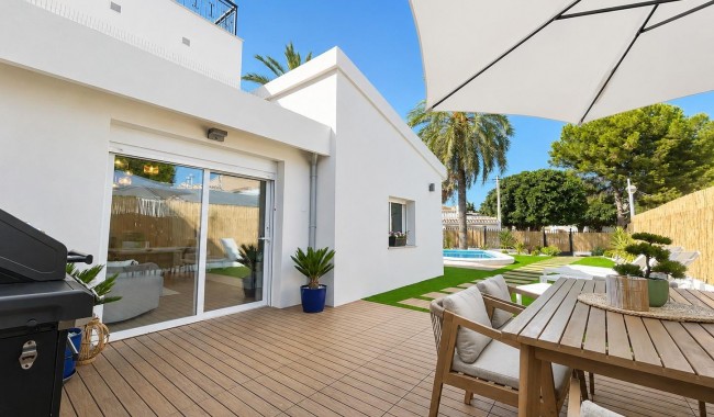 Resale - Semi-detached - Orihuela Costa - Punta Prima