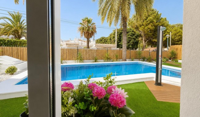 Resale - Semi-detached - Orihuela Costa - Punta Prima
